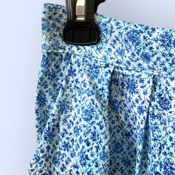 BETHANY MOTA Blue Floral Flowy Shorts, Size M. - Picture 4 of 11